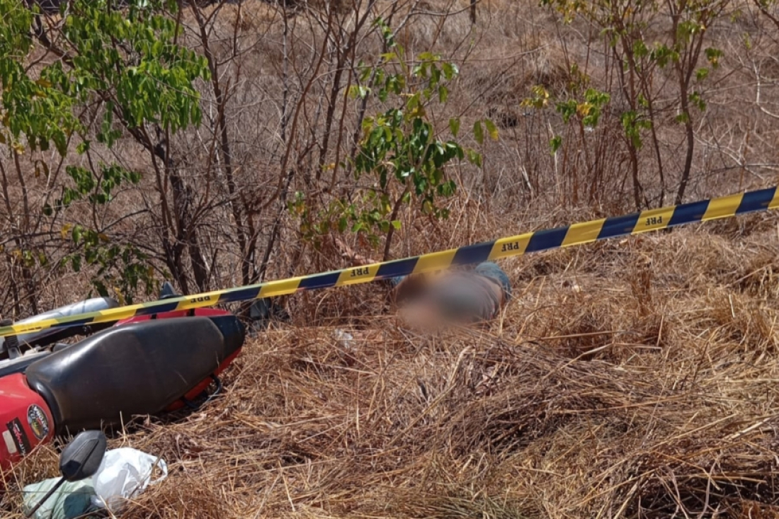 residia na localidade Santa Rosa, em Jatobá do Piauí