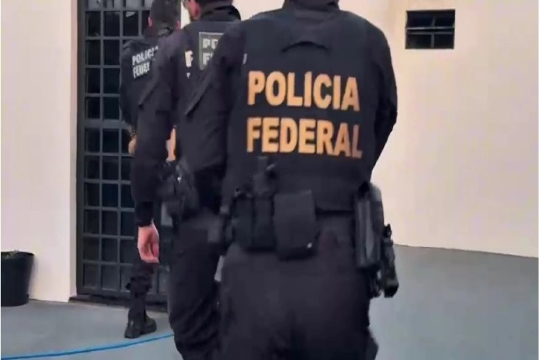  estão sendo cumpridos simultaneamente 159 mandados de busca e apreensão.
