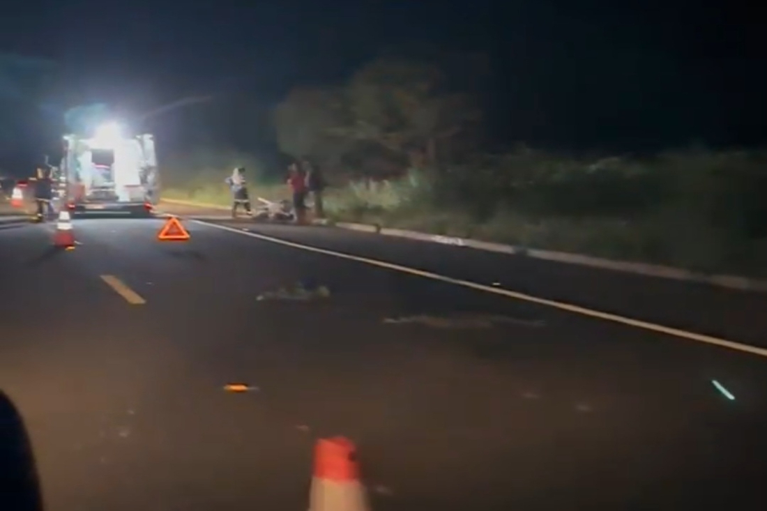 Os passageiros do carro tiveram ferimentos leves 